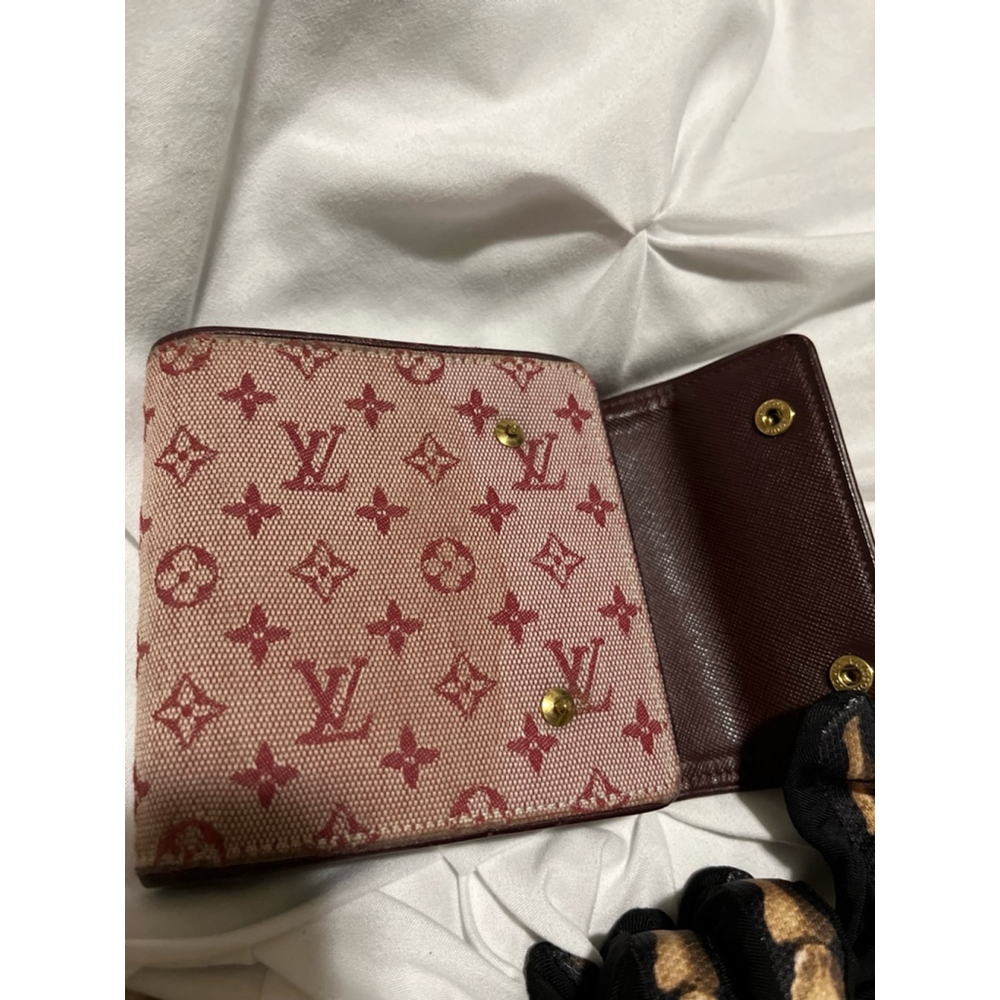 EUC Women's Louis Vuitton Pink Canvas Compact Bifold Wallet - Picture 6 of 13